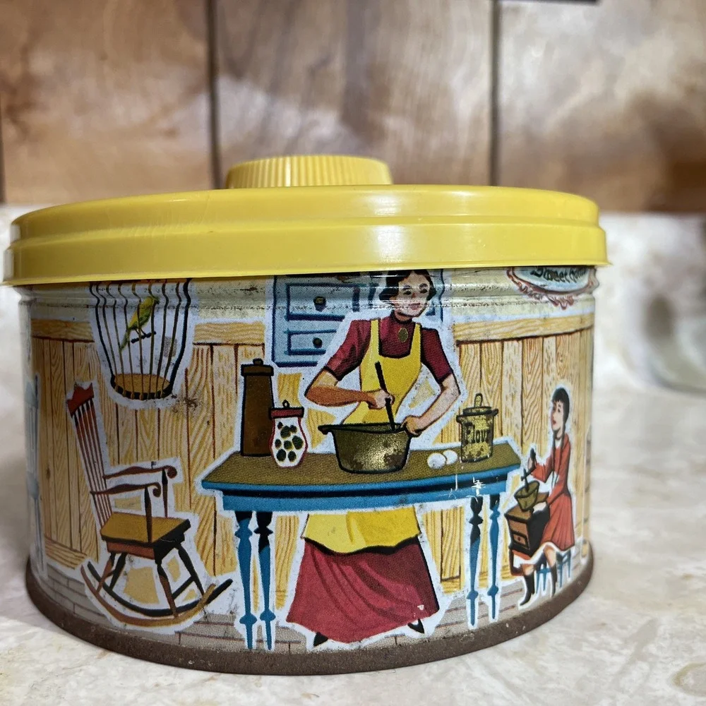 Vintage‎ Mrs. Leland's Butter Bits Candy Tin With Yellow Lid